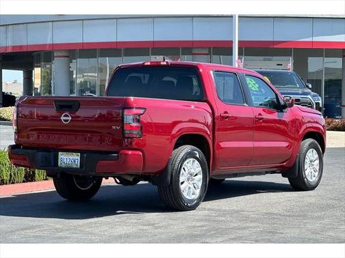 2022 Nissan Frontier SV