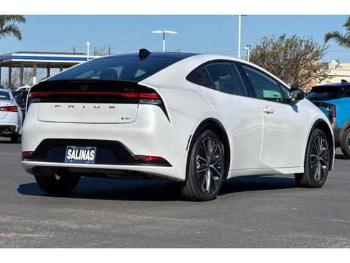 2024 Toyota Prius XLE