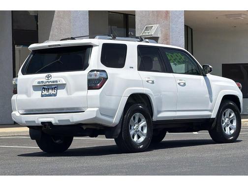 Super White 2017 Toyota 4Runner SR5