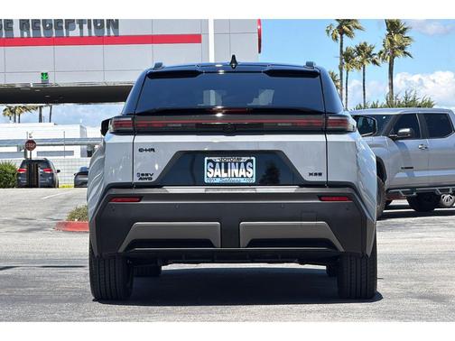 Cement w/Midnight Black Metallic Roof 2026 Toyota C-HR XSE