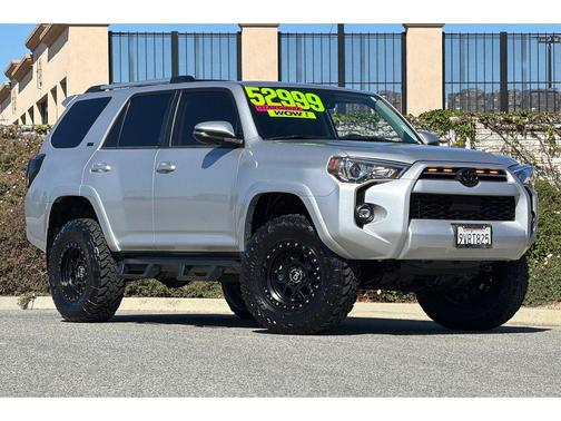 Classic Silver Metallic 2024 Toyota 4Runner SR5 Premium