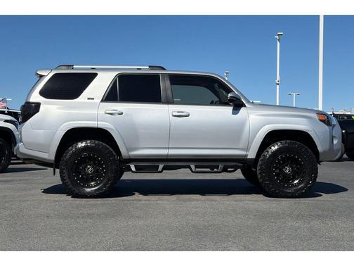Classic Silver Metallic 2024 Toyota 4Runner SR5 Premium