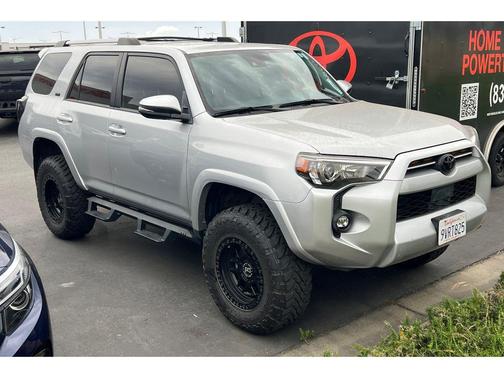 Classic Silver Metallic 2024 Toyota 4Runner SR5 Premium