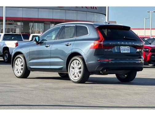 2018 Volvo XC60 T5 Momentum