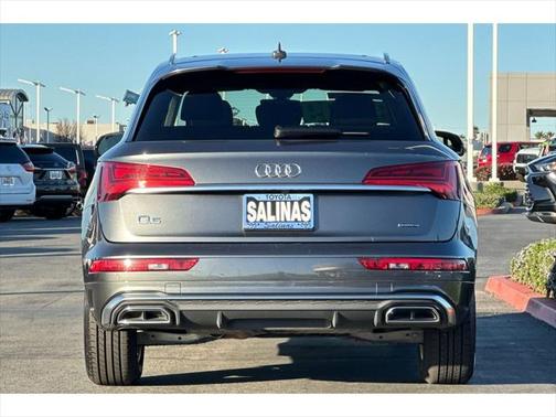 2022 Audi Q5 45 S line Premium