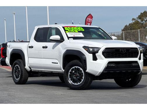 2024 Toyota Tacoma TRD Off Road