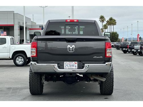 2024 RAM 2500 Tradesman Crew Cab 4x4 6'4' Box