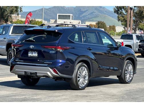 Blueprint 2026 Toyota Highlander Hybrid Platinum