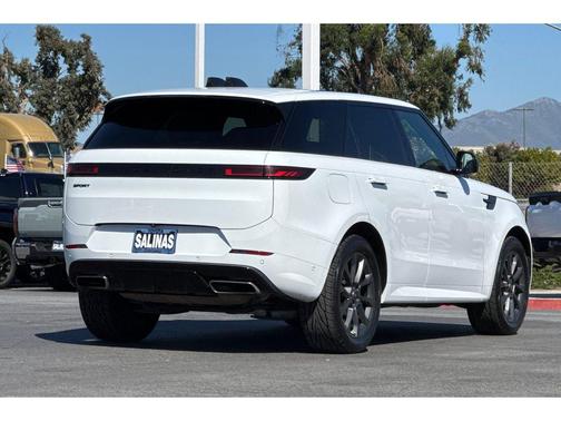 2024 Land Rover Range Rover Sport SE