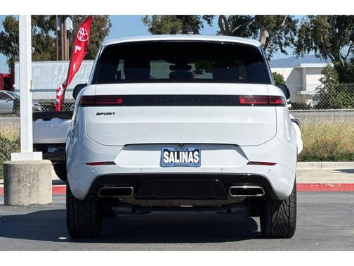 2024 Land Rover Range Rover Sport SE