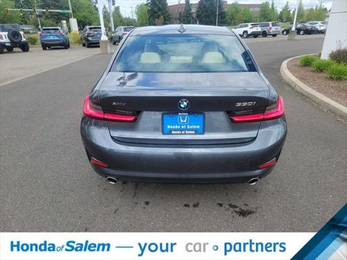 2021 BMW 330 xDrive