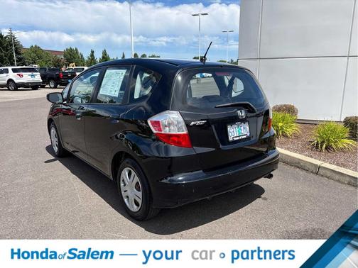 BK/GR 2009 Honda Fit Base