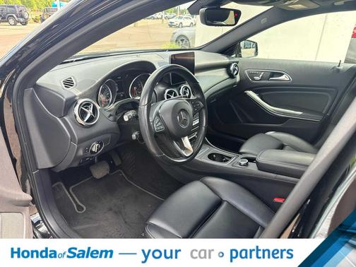 Night Black 2019 Mercedes-Benz GLA 250 4MATIC