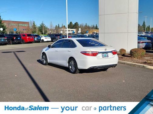 2015 Toyota Camry SE