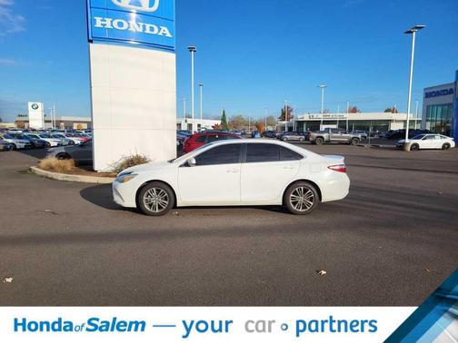 2015 Toyota Camry SE