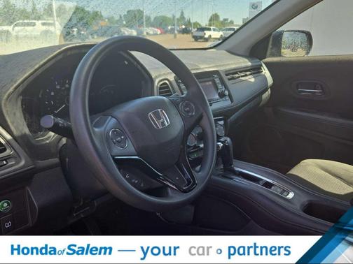 Crystal Black Pearl 2020 Honda HR-V LX