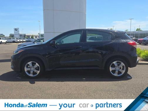 Crystal Black Pearl 2020 Honda HR-V LX