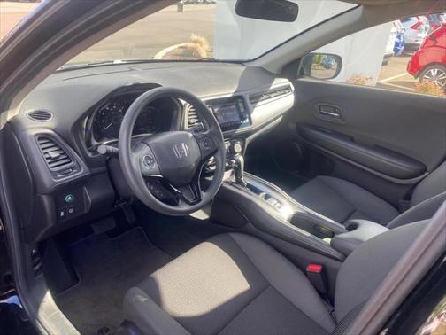Crystal Black Pearl 2020 Honda HR-V LX