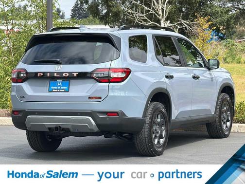 Sonic Gray Pearl 2026 Honda Pilot TrailSport