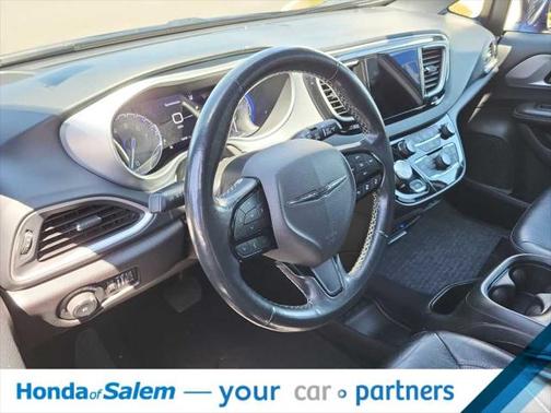 2020 Chrysler Pacifica Touring-L Plus