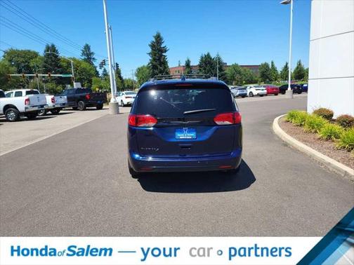 2020 Chrysler Pacifica Touring-L Plus