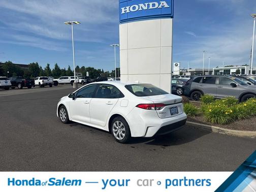 Ice Cap 2023 Toyota Corolla LE