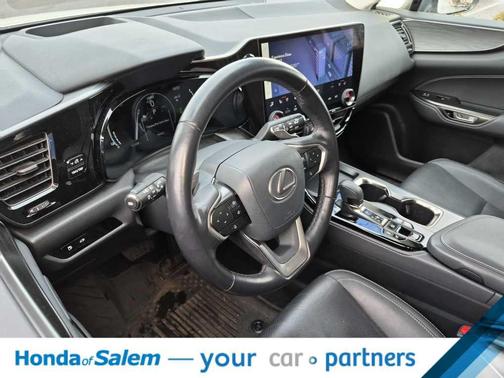 2023 Lexus NX 450h+ Luxury