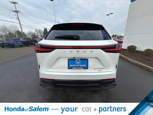 2023 Lexus NX 450h+ Luxury