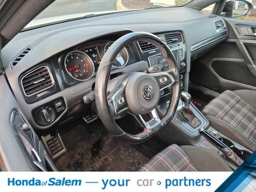 2017 Volkswagen Golf GTI 2.0T S 4-Door