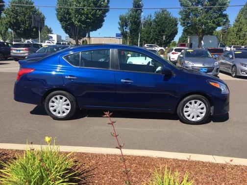 2018 Nissan Versa 1.6 SV