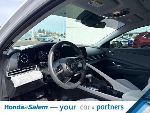 2025 Hyundai ELANTRA HEV Limited