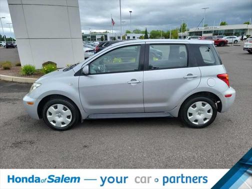 2005 Scion xA 4dr Sdn Auto