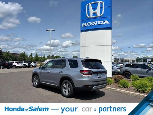 Lunar Silver Metallic 2025 Honda Pilot EX-L