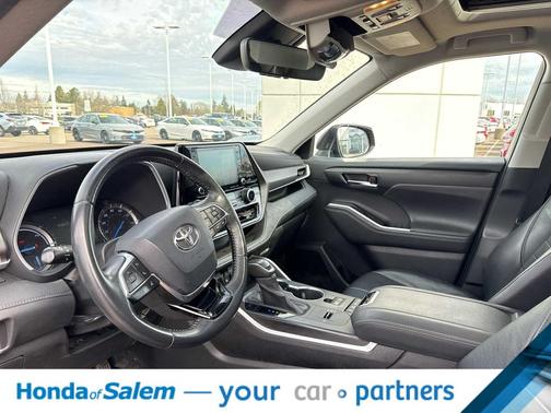 2020 Toyota Highlander Hybrid XLE