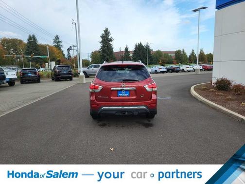 2013 Nissan Pathfinder SL