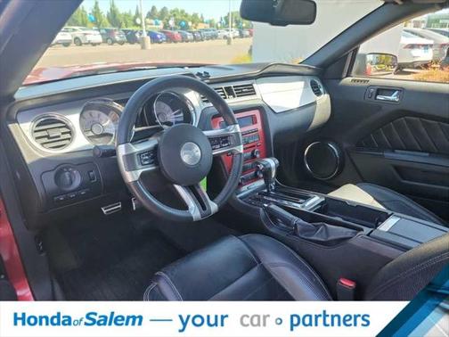 2010 Ford Mustang Premium