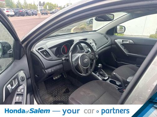 Titanium Metallic 2011 Kia Forte SX