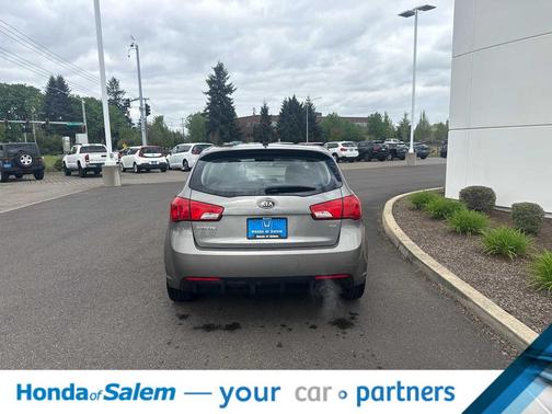 Titanium Metallic 2011 Kia Forte SX