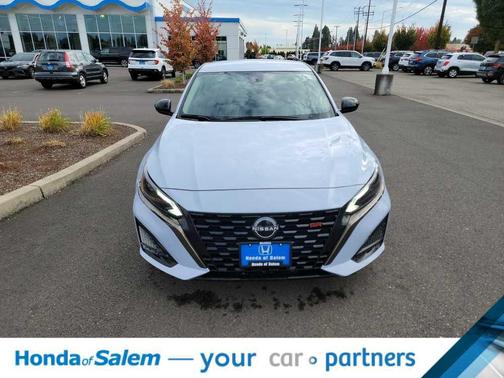 2023 Nissan Altima SR FWD