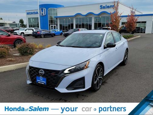 2023 Nissan Altima SR FWD