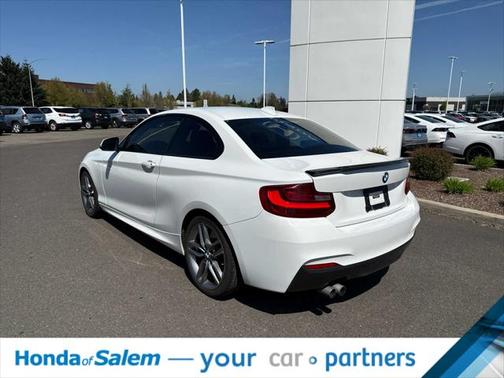 2015 BMW 228 2dr Cpe 228i RWD