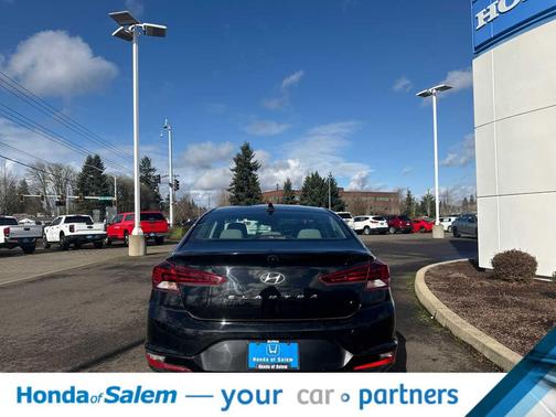 2020 Hyundai ELANTRA Value Edition