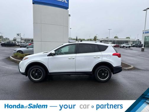 Super White 2013 Toyota RAV4 XLE