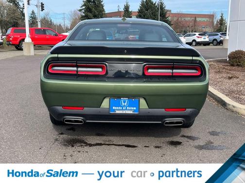 2022 Dodge Challenger SXT