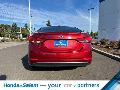 2015 Hyundai ELANTRA SE
