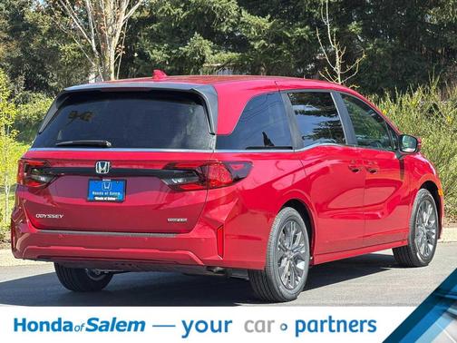 Radiant Red Metallic II 2026 Honda Odyssey Touring