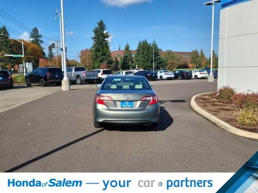 2014 Toyota Camry LE