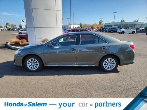 2014 Toyota Camry LE