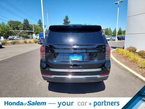2025 Chevrolet Tahoe LS