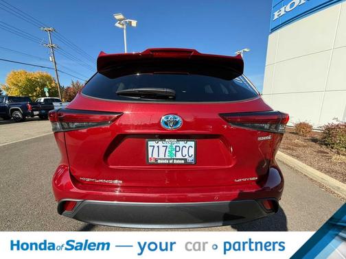 2023 Toyota Highlander Hybrid Limited